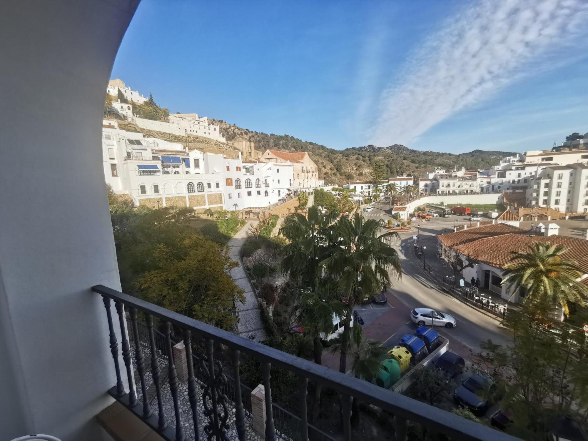 Maria Platero Apartment: Central with Panoramic Old Town and Mediterranean Views Frigiliana Exterior photo